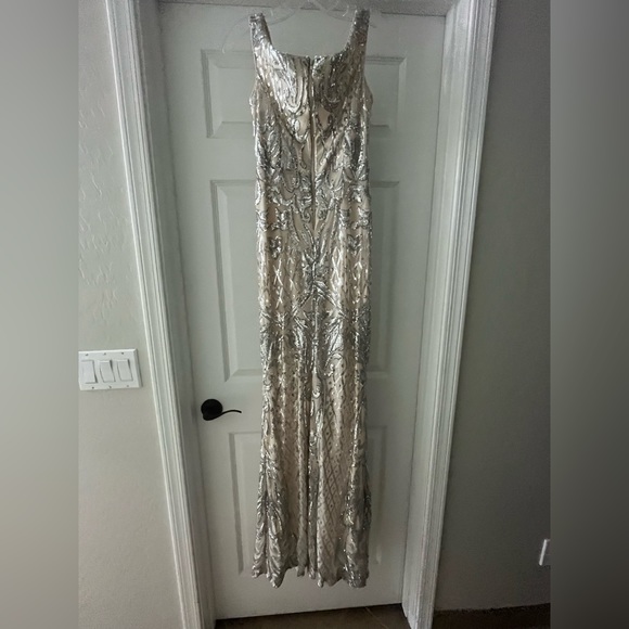 Windsor Formal Sequin Cream Long Dress Size Small - Picture 3 of 4